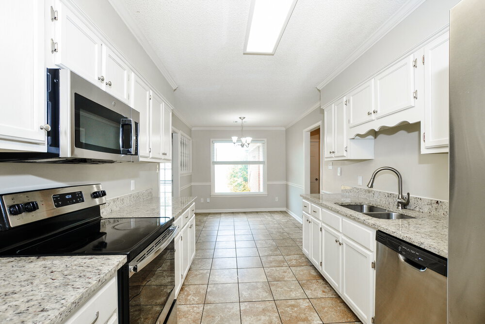 Building Photo - 4378 Bunker Hill Dr