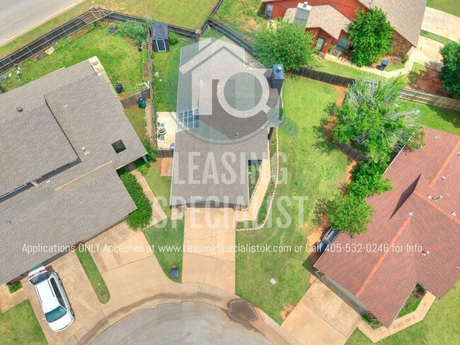 Building Photo - 2 Bed 2 Bath Garden Home in SW OKC's The R...