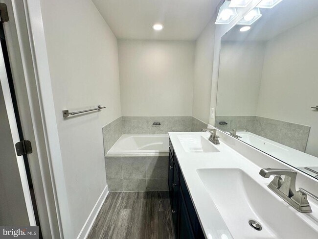 Building Photo - 24706 Pantzlaff Farm Terrace