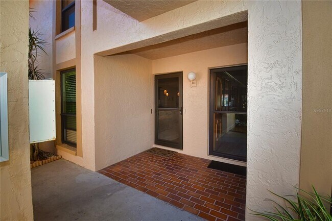 Building Photo - 4730 Brittany Dr S