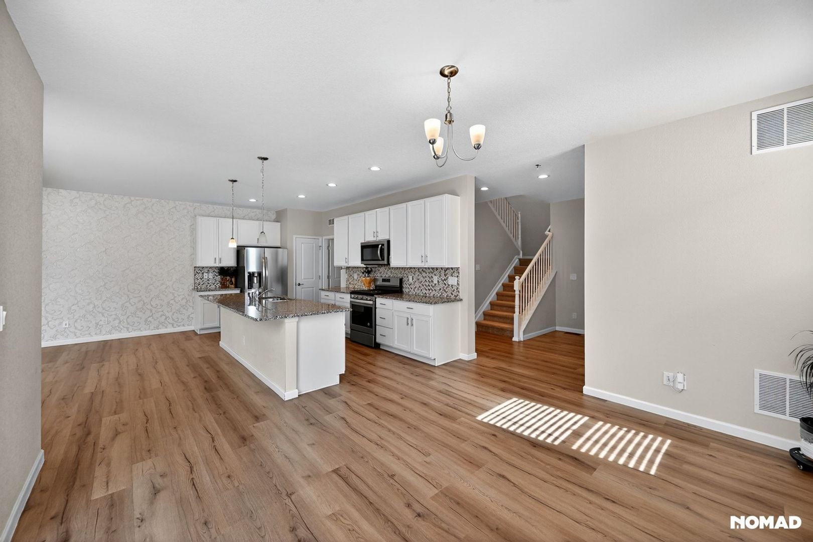 Building Photo - 8967 Red Bud St
