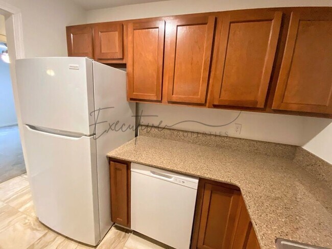 Building Photo - Willows Apartments