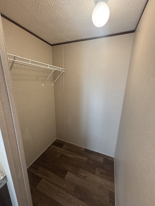 Building Photo - 27 Shafter Shepola Rd