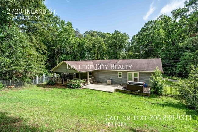 Building Photo - 2720 Inland St