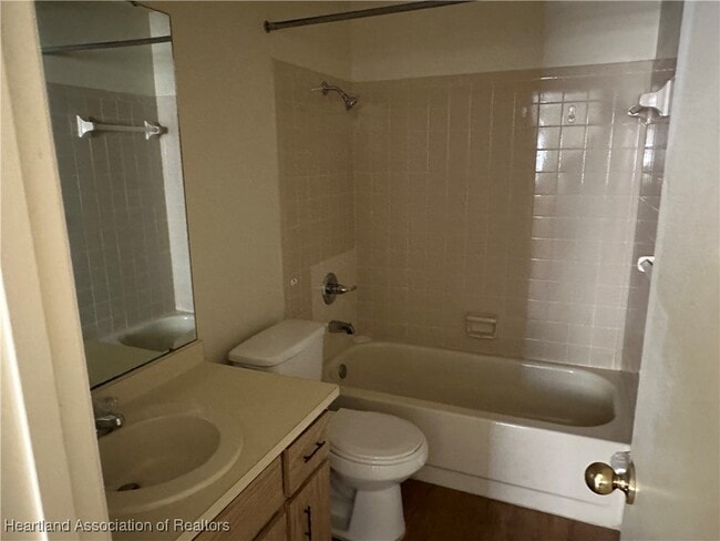 Building Photo - 7420 Valencia Rd