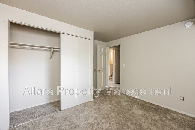 Building Photo - 3459 Springnite Dr