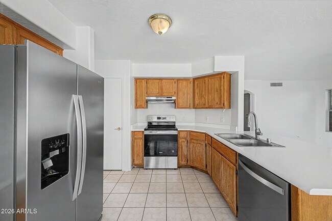 Building Photo - 3121 E Wagoner Rd