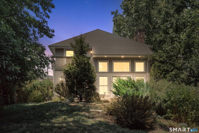 Building Photo - 14 Burr Rd