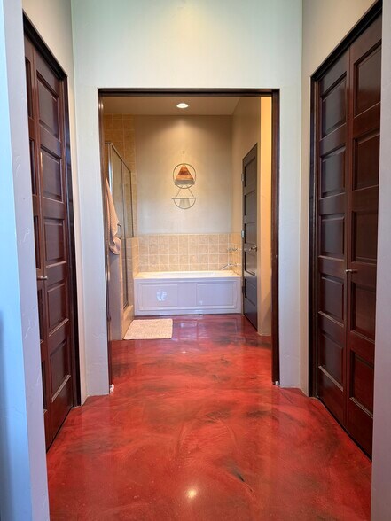 Building Photo - 150 Village Crossing Way