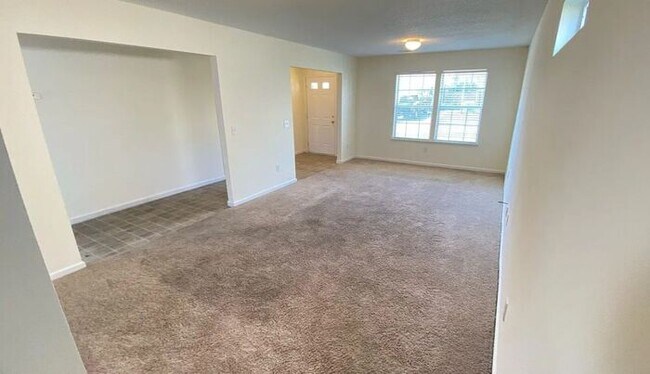 Building Photo - 109 Tea Olive Ave