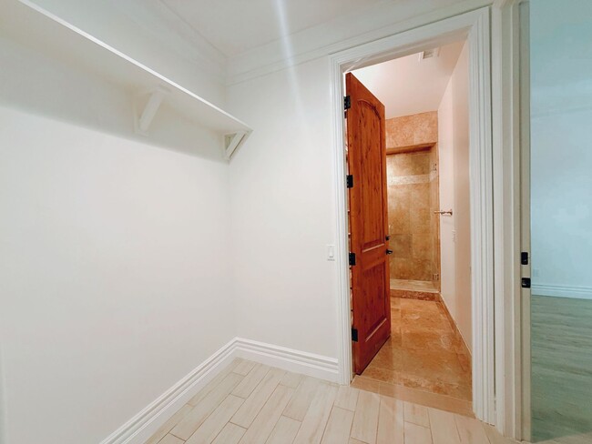 Building Photo - Spacious 6 Bed in Carlsbad with Ocean Views and Roof Top deck, 1 mile to the Beach!!