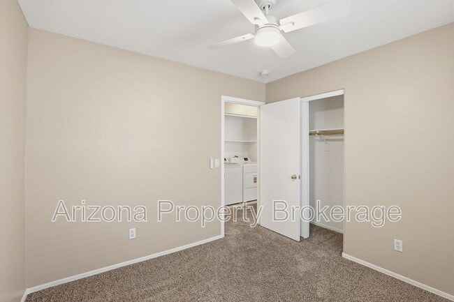 Building Photo - 8118 N 112th Ave