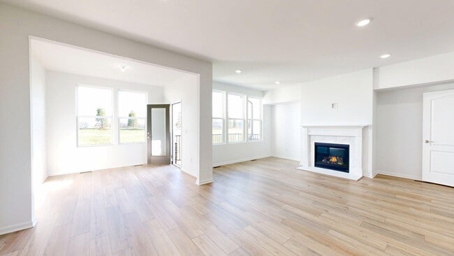 Building Photo - 5557 E Spaniel Dr