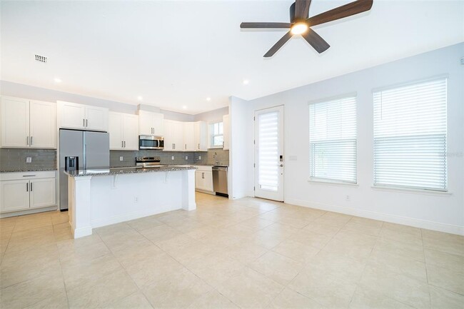 Building Photo - 7039 Nemours Pkwy