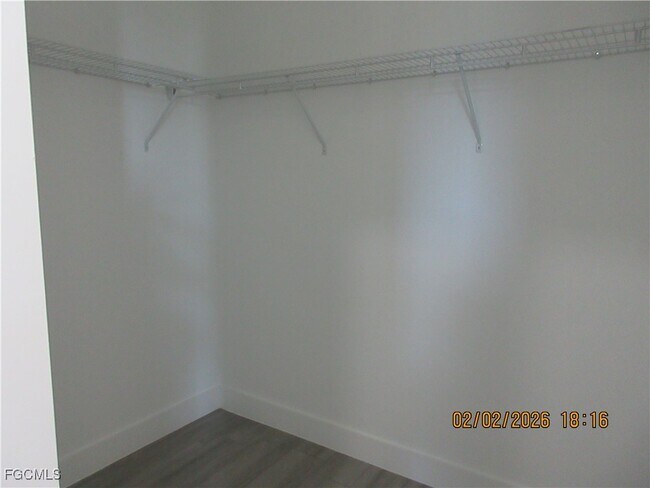 Building Photo - 208 NW 6th St