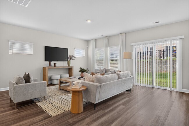 Building Photo - 314 Hyssop Ct