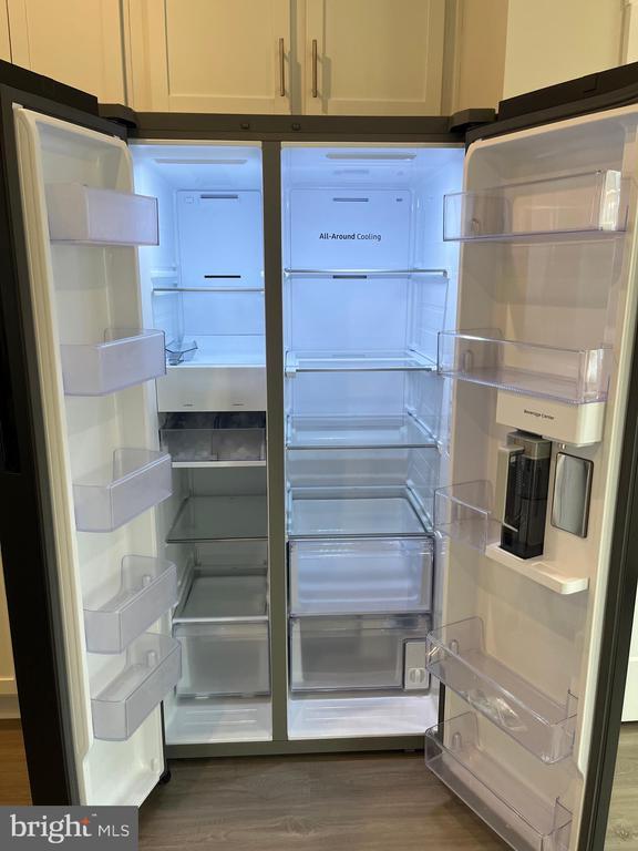 Building Photo - 90 Trotting Rd