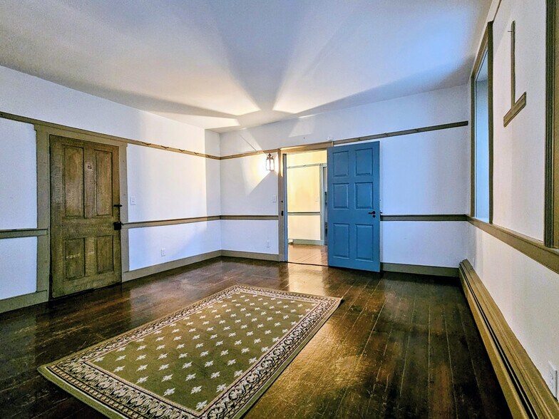 Building Photo - 105 S Windy Mansion Rd