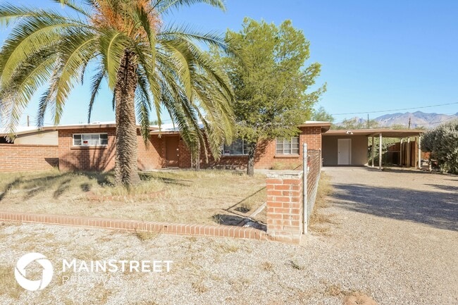 Building Photo - 3921 E Alta Vista St