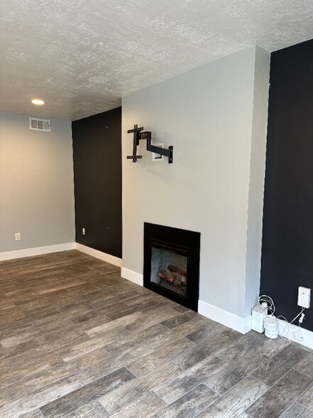 Building Photo - 2740 S 500 E