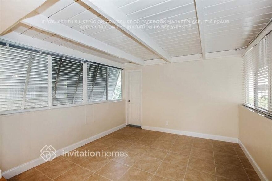 Building Photo - 1201 NE 26th Terrace