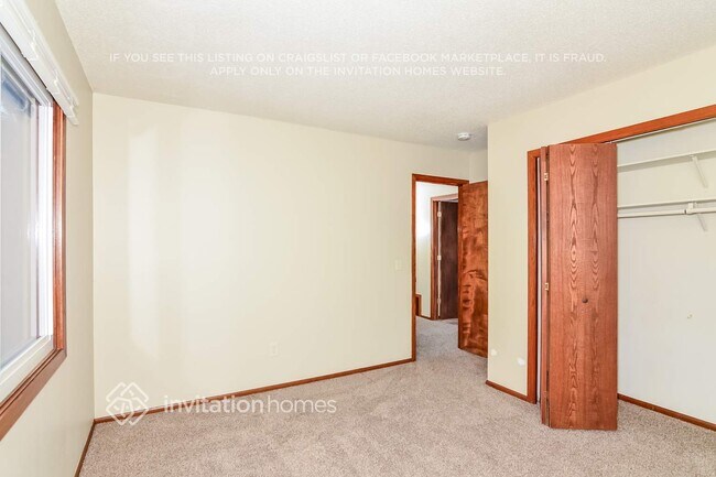 Building Photo - 6840 Penamint Ln