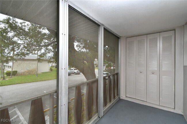 Building Photo - 349 Joel Blvd