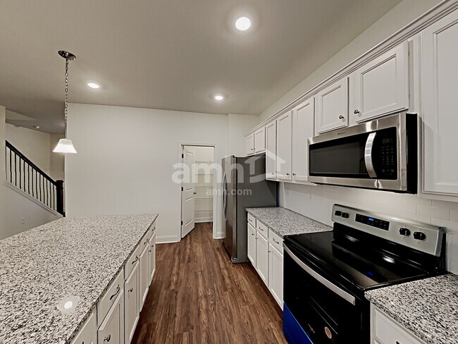 Building Photo - 132 Rivulet Dr