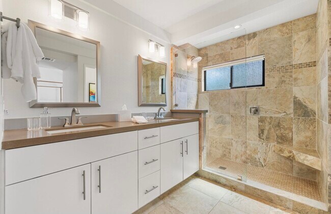 Building Photo - 72499 Desert Flower Dr