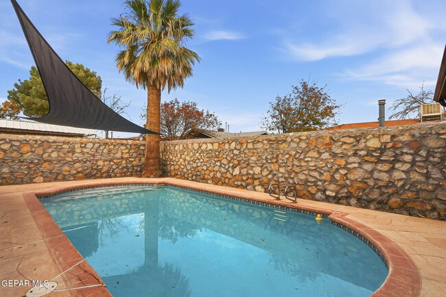 Building Photo - 1732 Russ Randall St