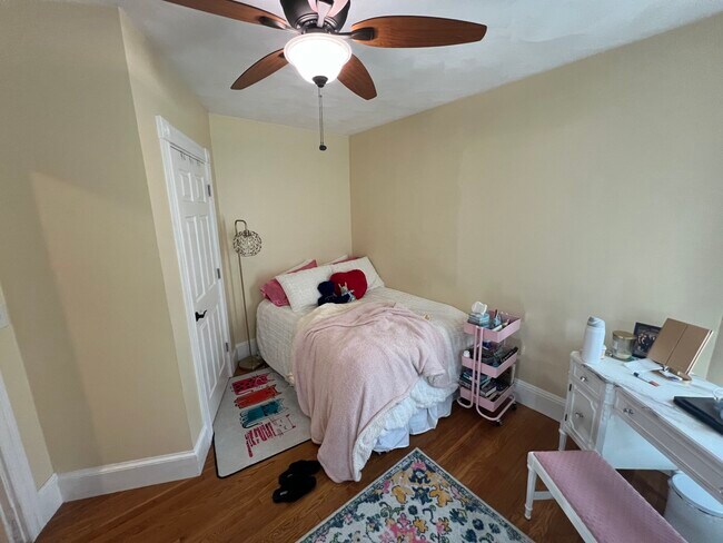 Building Photo - 42-44 Gorham St. Unit 1