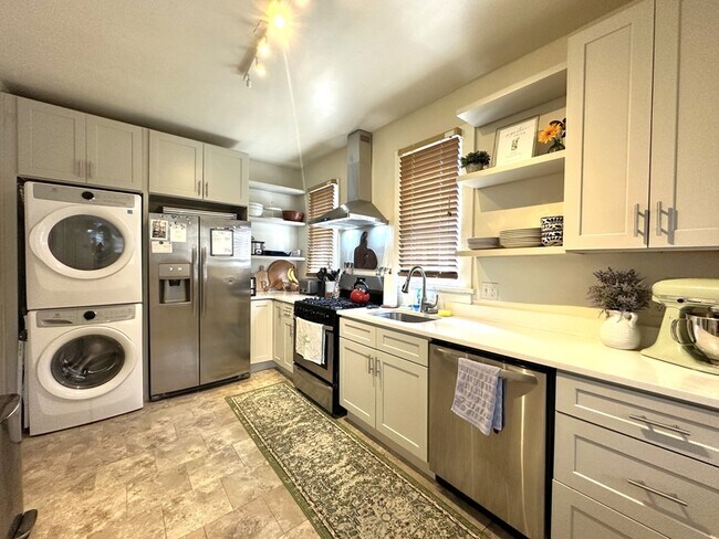 Building Photo - 735 Ponce De Leon Ct NE