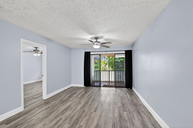 Building Photo - 5985 Forest Hill Blvd