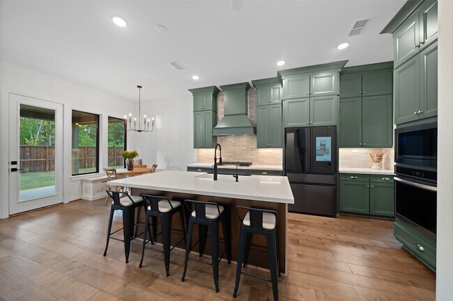 Building Photo - 8207 Boundary Waters Dr