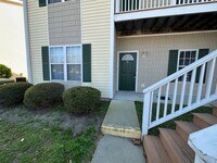 Building Photo - 4612 McClelland Dr