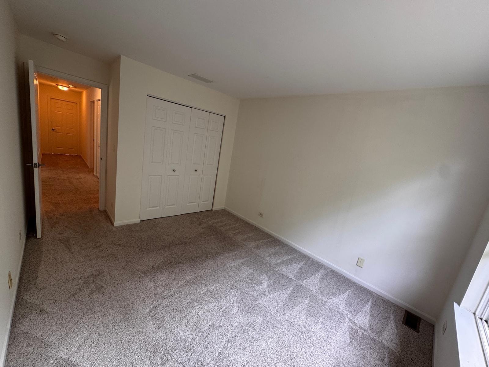 bed 3 - 364 Buckingham Ct