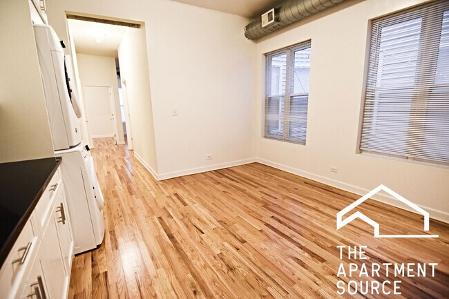 Building Photo - 3805 W Belmont Ave