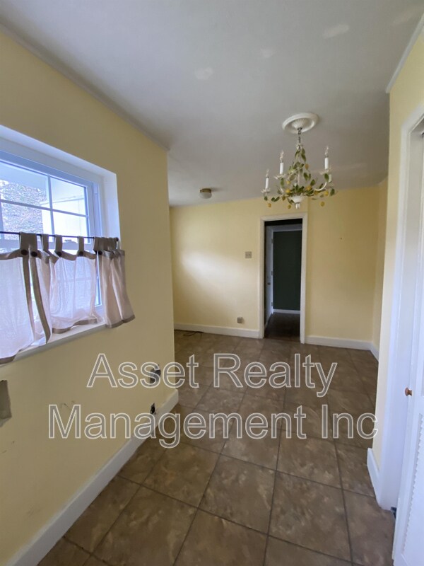 Building Photo - 109 Norris Ln