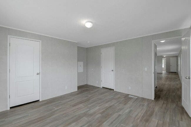 Building Photo - 5108 Burnham Ave