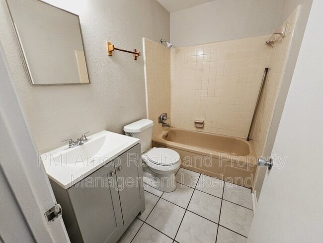 Building Photo - 4715 Kanoy Dr