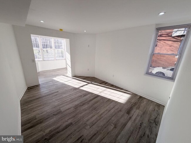 Building Photo - 1621 N 33rd St