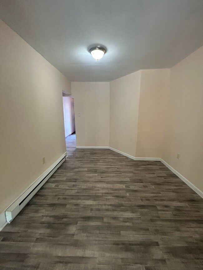 Building Photo - One bedroom two-story home in Kulpmont