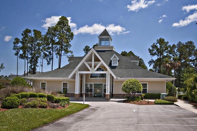 Building Photo - 345 N Shore Cir