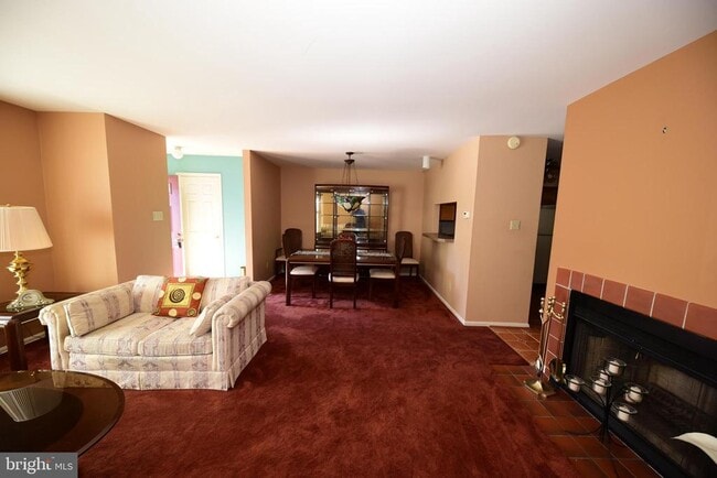Building Photo - 620B Palmer Ln
