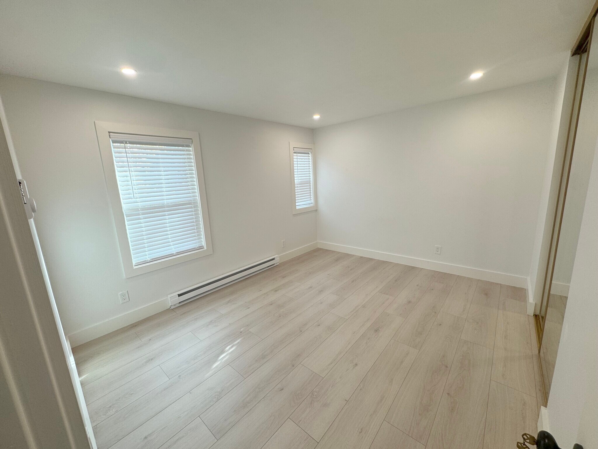 Building Photo - 603 Woodside Way