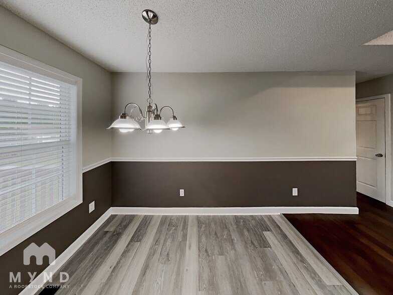 Building Photo - 608 Helms Dr