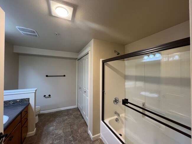 Building Photo - 1 Bedroom 1 Bath With Washer Dryer at Cypr...