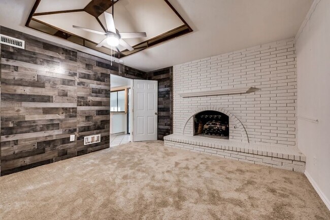Building Photo - 3441 Flagstone Dr