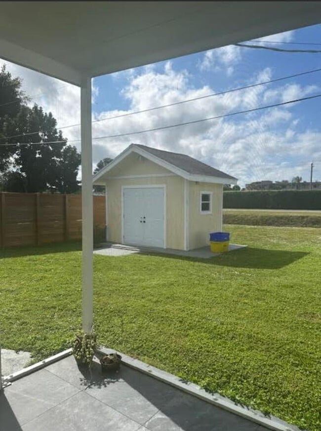 Building Photo - 15109 Jackson Rd