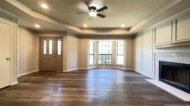Building Photo - 3401 Dovecreek Dr